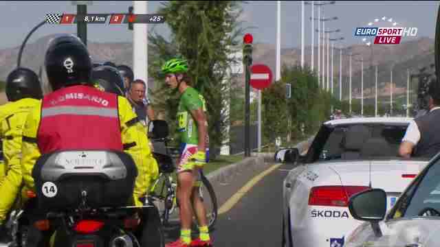 Петер Саган сбит мотоциклом на 8 этапе Вуэльты Испании-2015