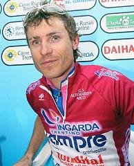 Дамиано Кунего в майке лидера Джиро дель Трентино