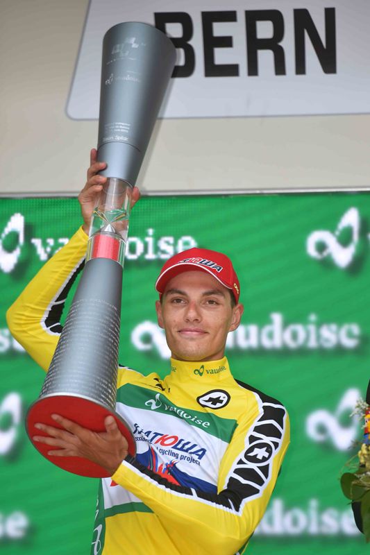 Симон Шпилак одерживает победу в общем зачете "Тура Швейцарии"