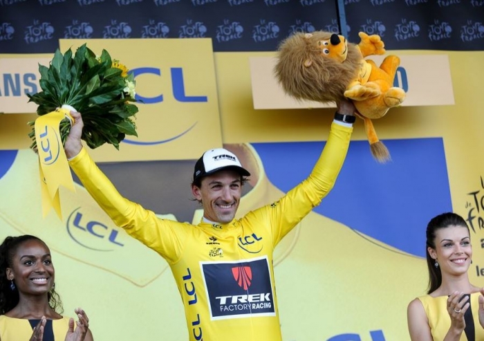 Фабиан Канчеллара в жёлтой майке лидера Тур де Франс-2015