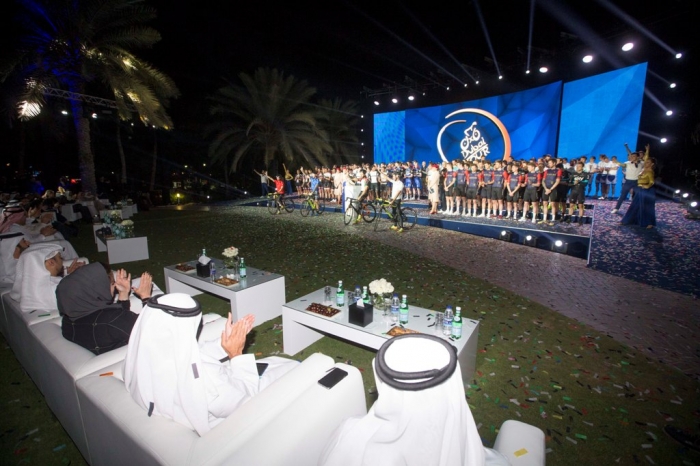 Пресс-конференция гонщиков и презентация команд перед стартом Тура Дубая-2016