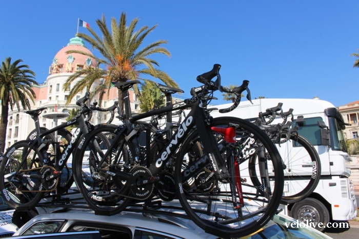 Велосипеды на старте 6 этапа Париж-Ницца-2016