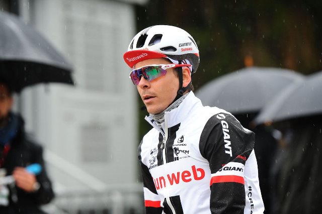 Варран Баргиль получил перелом таза после падения на 2-м этапе Тура Романдии-2017