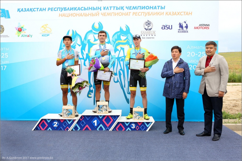 Фотоотчёт с финиша групповой гонки чемпионата Казахстана по велоспорту-шоссе 2017