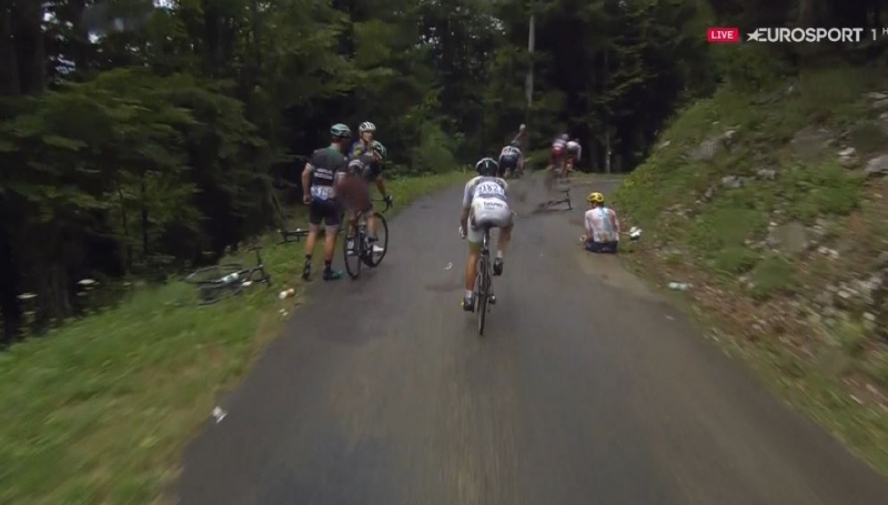 Герант Томас сошёл с Тур де Франс-2017 из-за перелома ключицы
