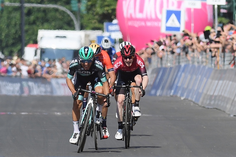 Чезаре Бенедетти побеждает на 12-м этапе Джиро д’Италия-2019, Ян Поланц надевает розовую майку лидера