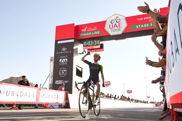 Адам Йейтс – победитель 3 этапа Тура ОАЭ-2020