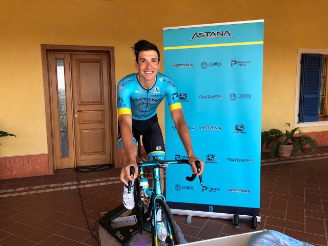 Команда «Астана Про Тим» выигрывает виртуальную велогонку «Джиро д’Италия-2020»