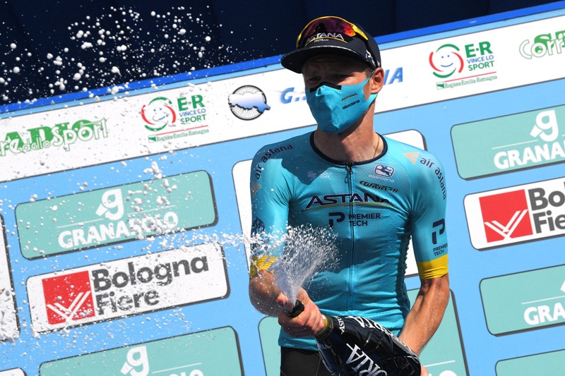 Александр Власов одерживает сольную победу на «Джиро делл’Эмилия»