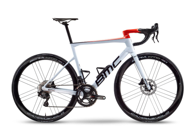 Команда AG2R Citroen и BMC представили новый велосипед команды на 2021 год