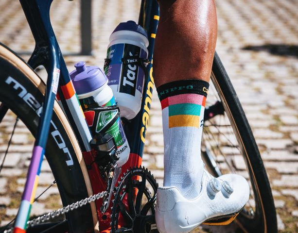 Велокоманда EF Education Nippo представила форму на Джиро д’Италия-2021