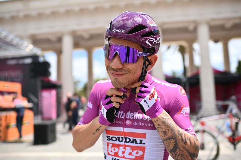 Калеб Юэн сошёл с Джиро д’Италия-2021 на 8-м этапе