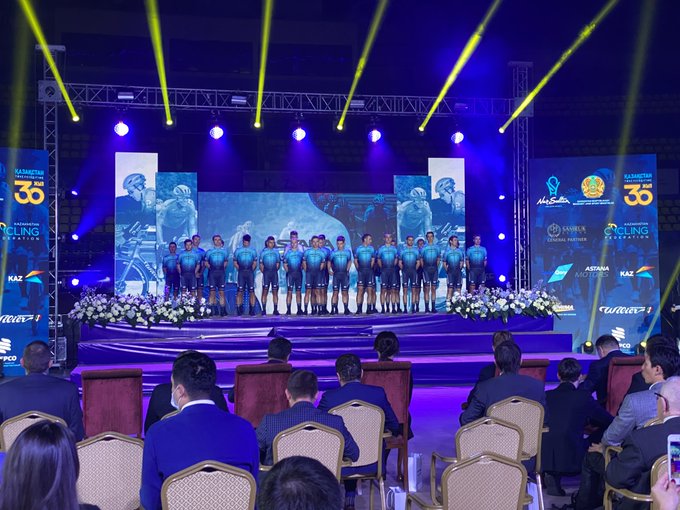 Команда Astana Qazaqstan Team 2022 года представлена в Нур-Султане