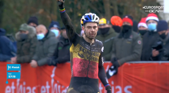 Ваут ван Арт одержал победу в велокроссе на гонке в Эссене