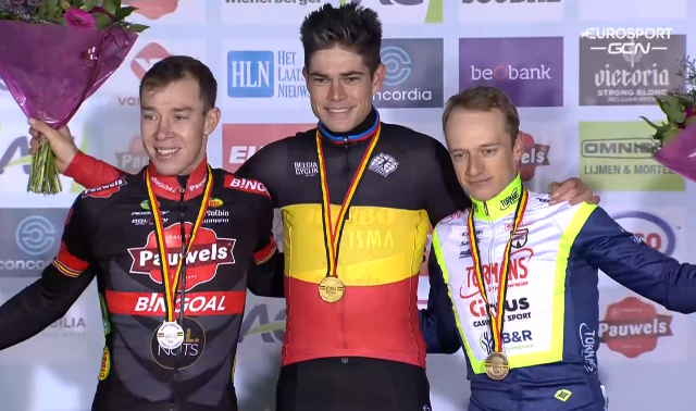 Ваут ван Арт завершил сезон велокросса победой в чемпионате Бельгии
