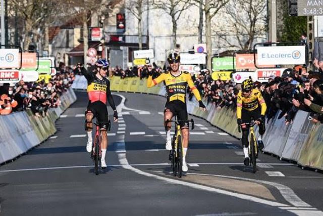 Кристоф Лапорт – победитель 1 этапа велогонки Париж-Ницца-2022