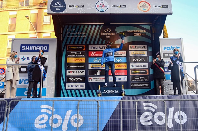 Калеб Юэн – победитель 3 этапа Тиррено – Адриатико-2022