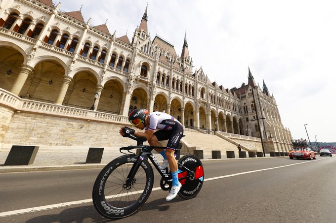 Ян Тратник сошёл с Джиро д’Италия-2022 на 3-м этапе