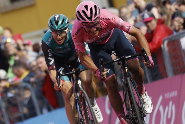 Ричард Карапас и Джей Хиндли о 17-м этапе Джиро д’Италия-2022