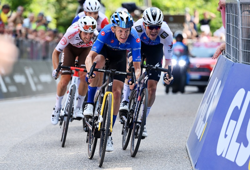 Дубль Куна Баумана на Джиро д’Италия-2022 и спорный поворот на 19 этапе