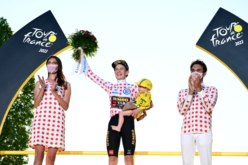 Йонас Вингегор - победитель Тур де Франс-2022