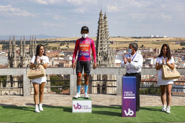 Сантьяго Буйтраго – победитель 1 этапа Вуэльты Бургоса-2022
