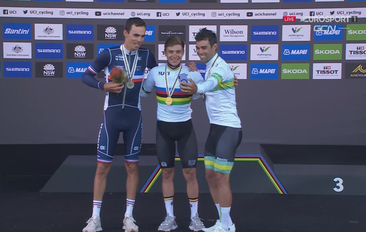 Майкл Мэттьюс - бронзовый призёр в групповой гонке чемпионата мира по велоспорту-2022