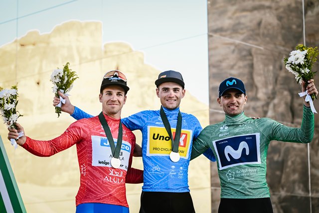 Симоне Консонни выигрывает 5-й этап, Рубен Геррейро – генеральную классификацию Тура Саудовской Аравии-2023
