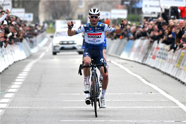 Жулиан Алафилипп одержал первую победу в сезоне, выиграв Faun-Ardèche Classic-2023