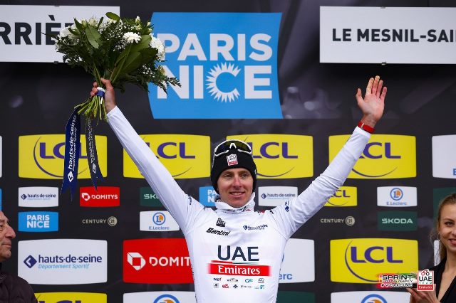 Тадей Погачар выиграл 6 бонусных секунд на промежуточном спринте 1-го этапа Париж-Ницца-2023