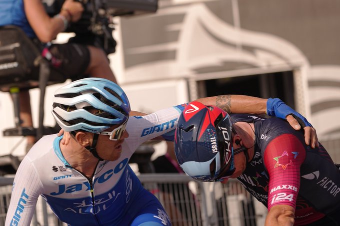 Саймон Кларк об отрыве на 6-м этапе Джиро д’Италия-2023