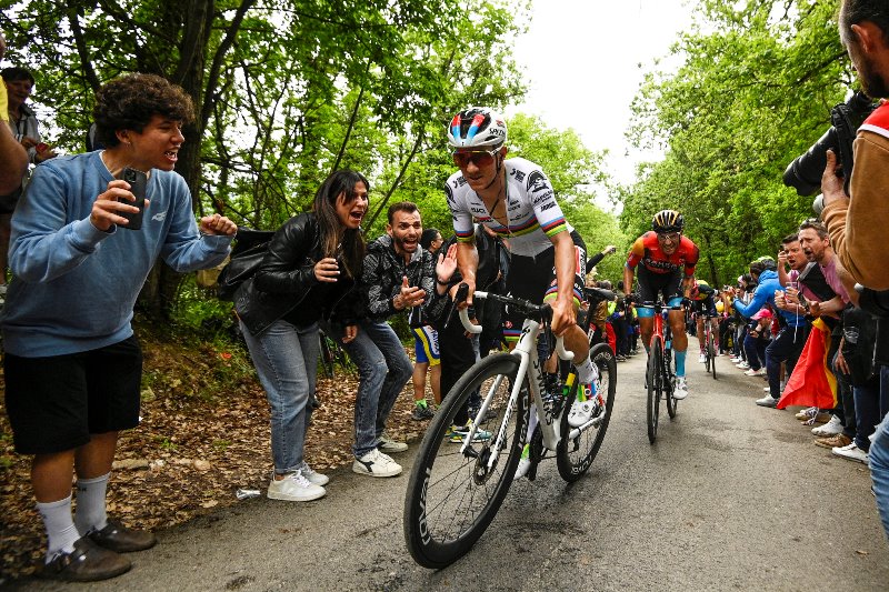 Ремко Эвенепул о 8-м этапе Джиро д’Италия-2023, где потерял 14 секунд