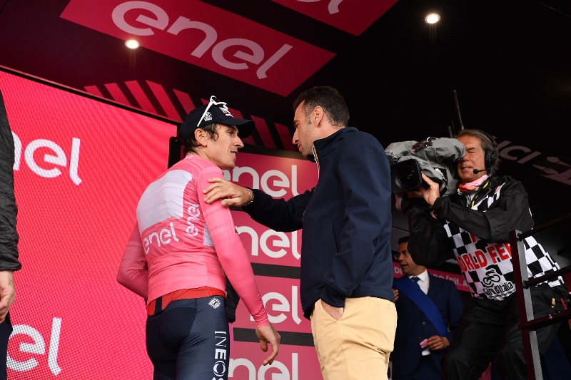 Герант Томас сохранил розовую майку лидера на королевском горном 19-м этапе Джиро д'Италия-2023