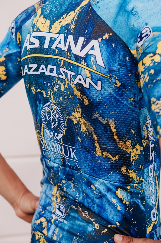Astana Qazaqstan Team: Новый дизайн веломайки на «Тур де Франс»