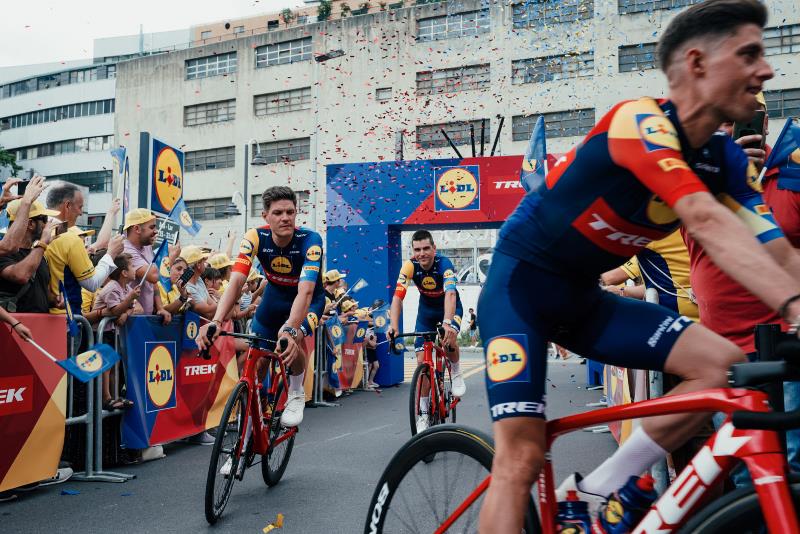 Велокоманда Lidl Trek представила состав и новую велоформу на Тур де Франс-2023