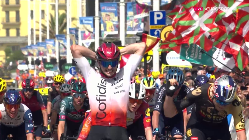 Ваут ван Арт не сдержал эмоций после 2-го этапа Тур де Франс-2023