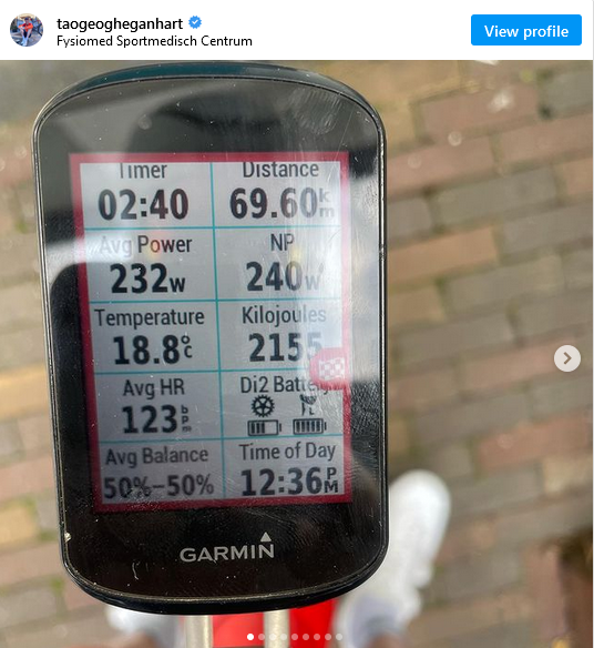 Тео Геоган Харт вернулся к тренировкам на велосипеде после падения на Джиро д’Италия-2023