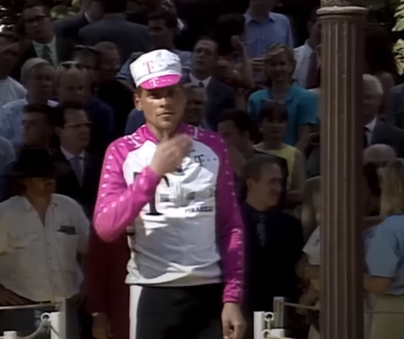 Проклятие радужной майки: Ян Ульрих – чемпионат мира по шоссейному велоспорту 1999 и 2001 года