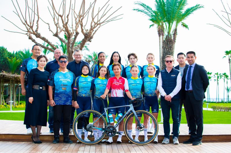 Astana Dewi Women Team:         