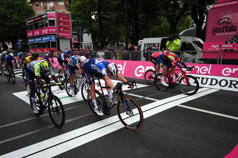 Тим Мерлир и Джонатан Милан о 3-м этапе Джиро д’Италия-2024