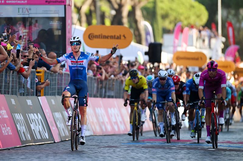 Хет-трик Тима Мерлира на Джиро д’Италия-2024