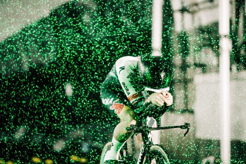 ���������������� ���������: Red Bull &ndash; BORA &ndash; hansgrohe � Specialized ������� ���������� ��������� � ������� �������