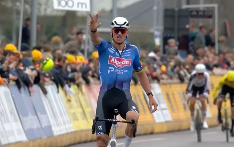 ����� ��� ��� ��� ������ ��� ������ ������� �������� E3 Saxo �� �������� ������