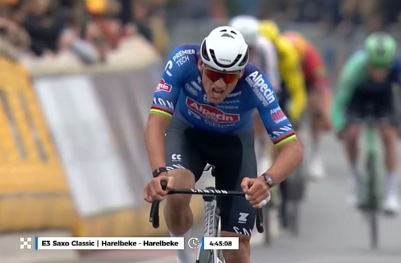 ����� ��� ��� ��� ������ ��� ������ ������� �������� E3 Saxo �� �������� ������