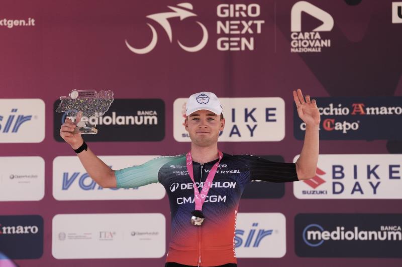 Каспер Хёугланд — победитель 1 этапа Giro Next Gen-2026 Каспер Хёугланд — победитель 1 этапа Giro Next Gen-2026